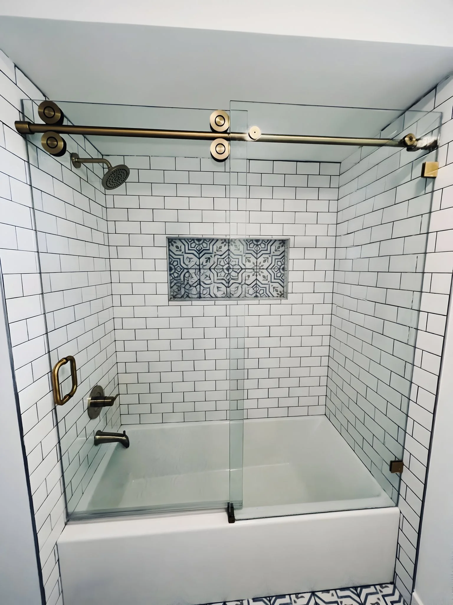 High quality sliding shower doors Seattle, WA by AQ Glass Shower Doors