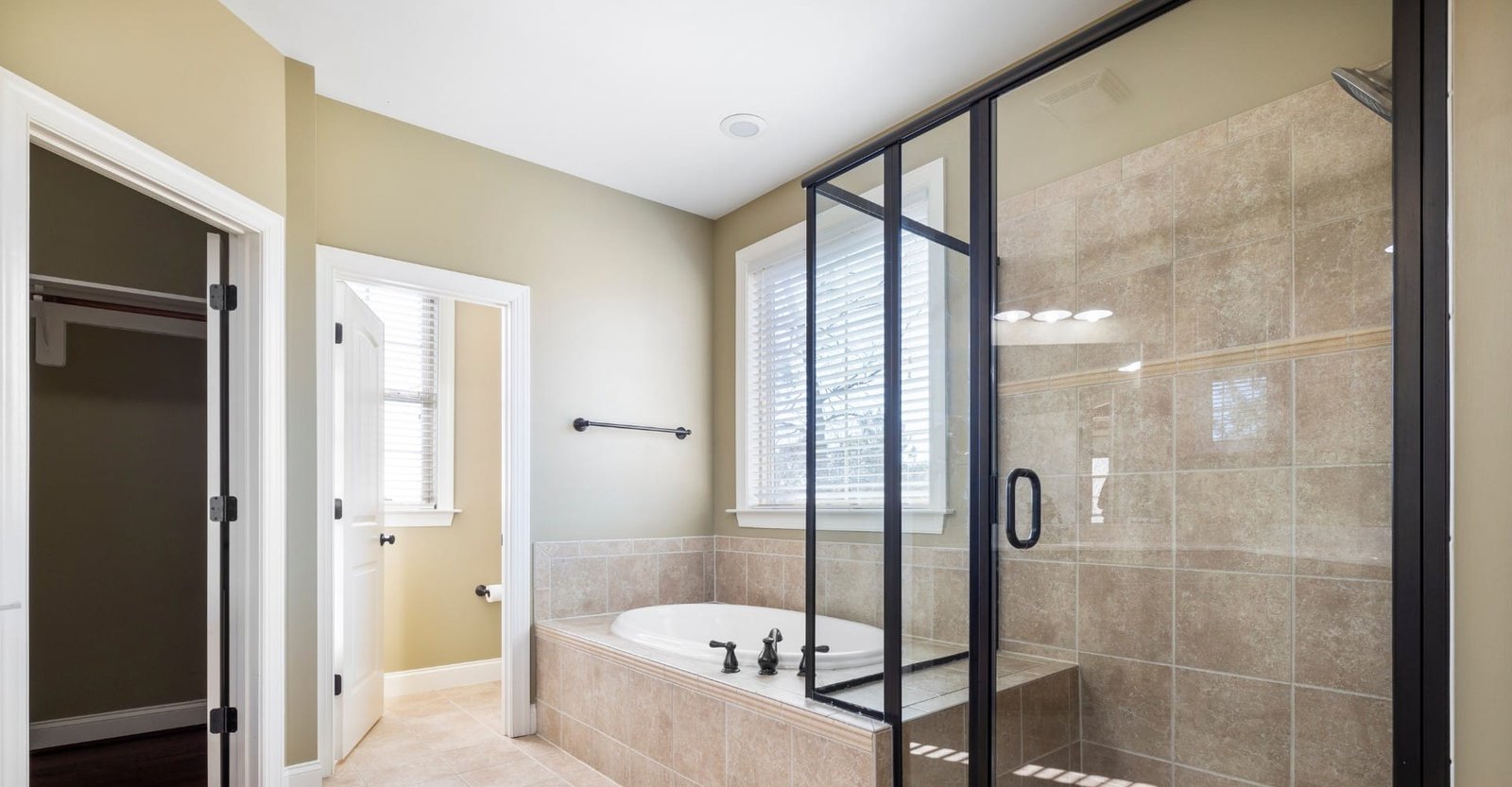 How to remove shower doors? Best Step by Step Guide
